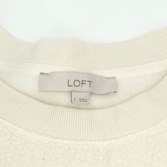 LOFT Sweatshirt Size Medium Womens Ivory White Crewneck Fuzzy Fleece Faux Sherpa - Picture 3 of 6